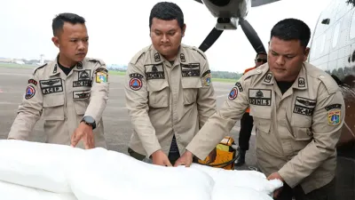 Potensi Hujan Sebabkan Bencana Hidrometeorologi, Pemprov DKI Siapkan 200 Ekskavator hingga OMC Kembali! 