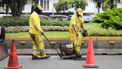 Antisipasi Keselamatan, Dinas Bina Marga DKI Perbaiki 1.383 Titik Jalan Berlubang di 5 Wilayah Jakarta