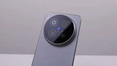 Spesifikasi HP Vivo X300. (Sumber: youtube.com/@JagatReview)