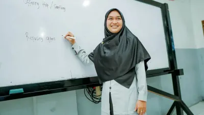 Profesi Guru. (Sumber: al-auliya.sch.id)