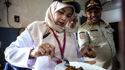 2 Rumah Makan di Wilayah Jakarta Barat Diduga Sajikan Makanan dengan daging HPR. (Sumber: beritajakarta.id)