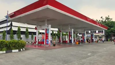 Pertamina Patra Niaga Pastikan Pasokan BBM SPBU Jabodetabek Melimpah, Warga Tak Perlu Panik  Pertamina Patra Niaga
