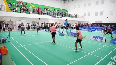 Direktur Utama PNM Kindaris membuka PORSENI PNM 2026 yang diikuti 3.012 Insan PNM sebagai ajang memperkuat budaya kerja dan semangat kebersamaan.