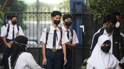 Suku Dinas Kesehatan (Sudinkes) Jakarta Timur gencarkan upaya preventif dan promotif untuk mencegah infeksi maupun penukaran penyakit HIV/AIDS di pelajar. (Sumber: beritajakarta.id | Foto: beritajakarta.id)