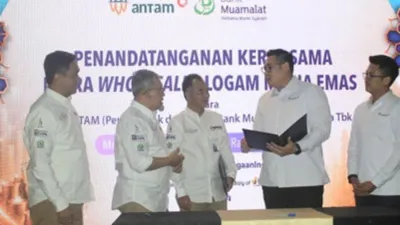 PT Aneka Tambang (Persero) Tbk (ANTAM) dan PT Bank Muamalat Indonesia Tbk (Bank Muamalat) bersinergi dalam perdagangan emas fisik Logam Mulia ANTAM melalui jaringan kantor cabang maupun kanal digital Bank Muamalat. (Foto: Bank Muamalat)