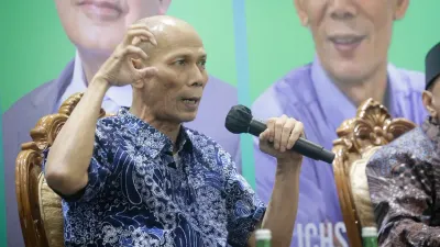 Ekonom Senior Ichsanuddin Noorsy menilai berbagai persoalan ekonomi nasional tidak dapat diselesaikan hanya dengan melahirkan kebijakan-kebijakan baru. (Foto: Dok PKB)