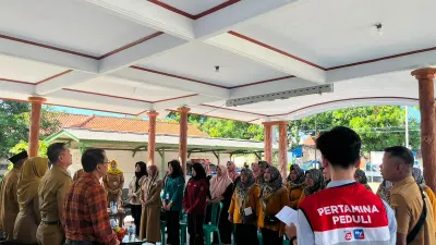 Sulap Tenaga Surya Jadi Penopang Ekonomi, Terobosan Pertamina Patra Niaga Regional JBB di Kecamatan Balongan