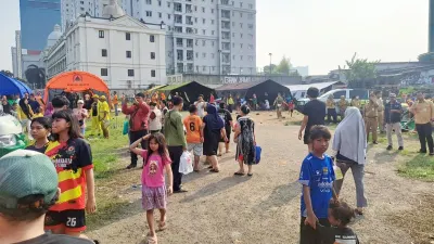 354 KK Terdampak, Pemkot Jakarta Pusat Gerak Cepat Tangani Korban Kebakaran Kebon Kosong Kemayoran 