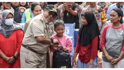 Dari Dapur Umum hingga Dukcapil, Ini Langkah Pemprov DKI Bantu Korban Kebakaran Kebon Kosong