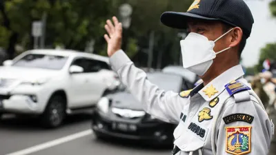 Dishub DKI Jakarta menyiapkan rekayasa lalu lintas (lalin) dan layanan transportasi bagi masyarakat dalam rangka penyelenggaraan Haul Akbar Ulama dan Habaib Betawi Tahun 2026. (Sumber: beritajakarta.id | Foto: beritajakarta.id)