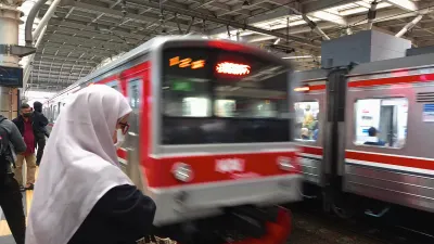 Ilustrasi KRL. (Sumber: AYOJAKARTA.COM | Foto: Katarina Erlita)