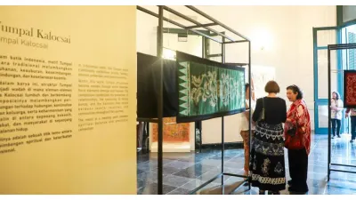 Pameran Budaya Threads of Wax (Sumber: beritajakarta.id)