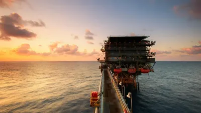 Update Harga Minyak Dunia Usai Selat Hormuz Ditutup Iran, APBN Indonesia Terancam Jebol