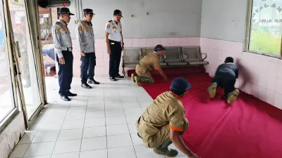 Pengelola Terminal Bus Kampung Rambutan, Jakarta lakukan pembenahan jelang arus mudik Dan balik Hari Raya Idul Fitri 1447 H. (Sumber: Beritajakarta.id | Foto: Beritajakarta.id)