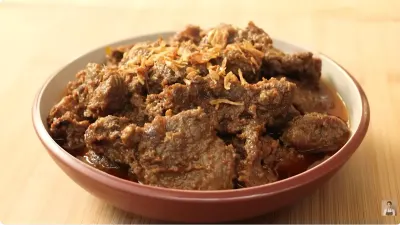 Resep Rendang Ala Chef Devina Hermawan (Sumber: youtube.com/@devinahermawan)