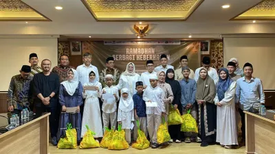 Santunan menjelang lebaran. (Foto: Ist)