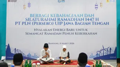 Melengkapi semangat Ramadhan, kegiatan tersebut juga diisi dengan tausyiah serta buka puasa bersama yang diikuti oleh pegawai dan tenaga alih daya serta para penerima manfaat.