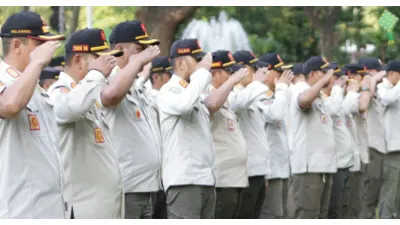 500 Personel Satpol PP Jaktim Dikerahkan Bantu Pengamanan Arus Mudik dan Balik Lebaran 2026