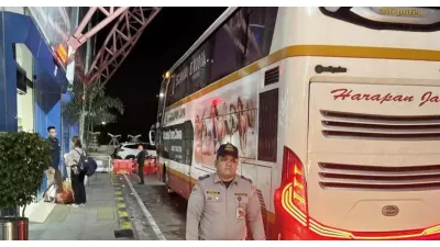 Terminal Pulo Gebang Siagakan Puluhan Petugas Sambut Lonjakan Arus Balik yang Diprediksi Terjadi Pekan Ini