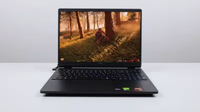 Spesifikasi Laptop Gaming HyperX Omen 15. (Sumber: youtube.com/@JagatReview)