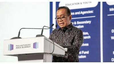 Menko PMK, Pratikno Umumkan Bahwa Wacana Sekolah Daring Batal (Sumber: kemenkopmk.go.id)