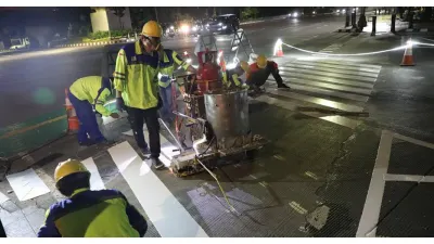 Sempat Viral Dibuat Sendiri oleh Warga, Pemprov DKI Kini Mulai Buat 5 Titik Zebra Cross di Jakarta Selatan