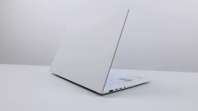 ASUS Zenbook S16 OLED 2026, Laptop Tipis dengan Performa Kencang dan Desain Elegan