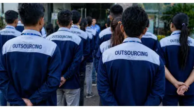 Ilustrasi. Pekerja Outsourcing (Sumber: Generative AI)