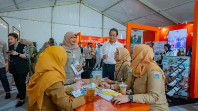Bank Jakarta menggelar XPORIA 2026 dengan menghadirkan berbagai tenant kuliner, fashion, properti, dan otomotif.