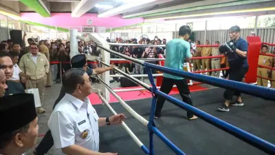 Pramono Anung Resmikan Ring Tinjau Kolong Flyover Pasar Rebo, Tekan Angka Tawuran di Jakarta Timur! 
