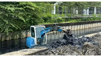 Pengerukan Saluran Penghubung (Phb) Waduk Cincin (Sumber: beritajakarta.id)