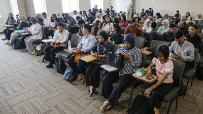 Nakertransgi Jakarta Barat akan menggelar Jakbar Career Day Walk in Interview di Ruang Soewiryo Blok B Kantor Wali Kota, pada Senin (25/5) dan Selasa (26/5) pekan depan. (Sumber: Beritajakarta.id | Foto: Beritajakarta.id)