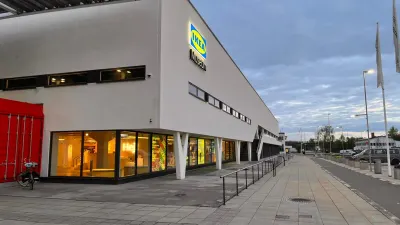 Berawal dari sebuah toko IKEA pertama yang dibuka di Älmhult, Swedia pada tahun 1958 dan berubah menjadi rumah bagi IKEA Museum pada 2016 lalu (Foto: Dok Birny Birdieni)