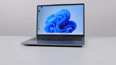 Spesifikasi Laptop Polytron Luxia Ryzen 5. (Sumber: youtube.com/@JagatReview)