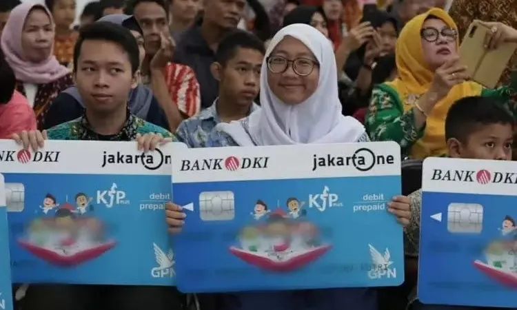 Artinya, artikel ini akan memberikan jawaban atas pertanyaan tentang apakah dana KJP Plus akan hangus jika tidak digunakan.
