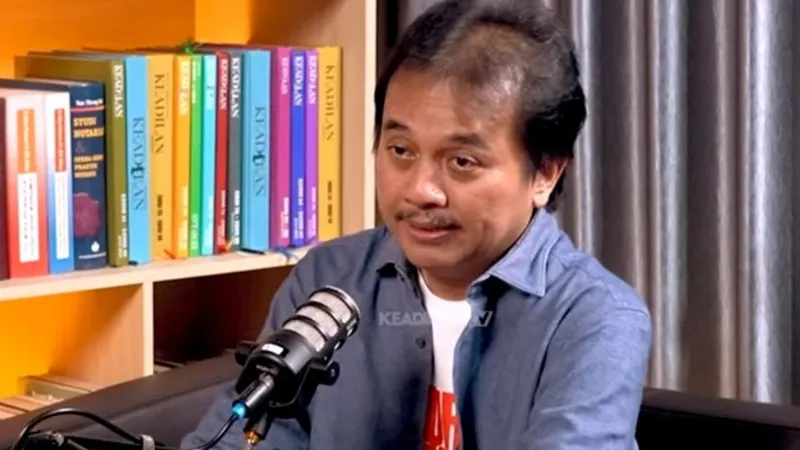 Roy Suryo.