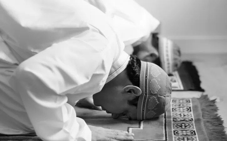 Ilustrasi Salat Tarawih