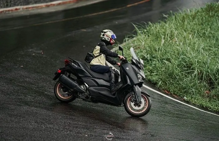 Cara dan Tips Motor Matic Lewati Tanjakan dan Turunan dengan Aman, Pemula Wajib Baca