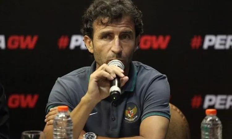 Luis Milla (PSSI FAI)