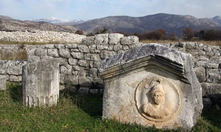 Situs Doclea