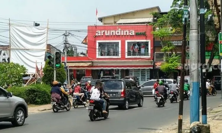 Lokasi kecelakaan anggota TNI Prada M Ilham di kawasan Arundina, Jalan Merbabu, Jakarta Timur. (Suara.com/M Yasir).