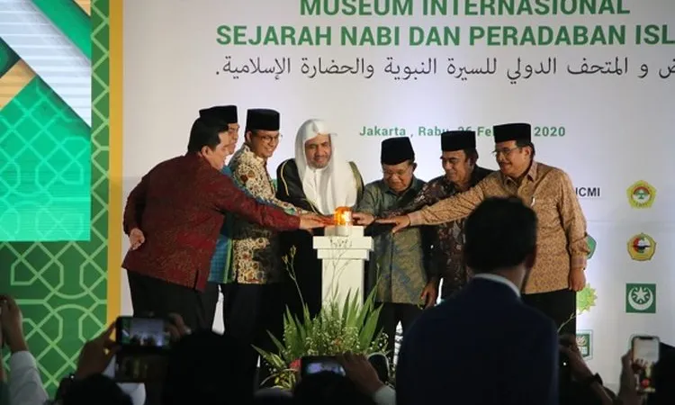 Sejumlah tokoh nasional dan umat Islam mengadiri acara peletakan batu pertama Museum Internasional Sejarah Nabi Muhammad SAW dan Peradaban Islam di Ancol, Jakarta Utara.