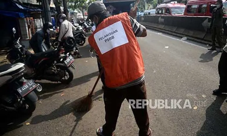 [Ilustrasi] Warga pelanggar protokol kesehatan di Jakarta. (dok Republika)