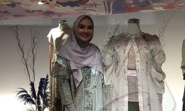 Ria Miranda usai konferensi pers The Seventh Annual Show RiaMiranda di Senayan City, Jakarta Pusat, Jumat (29/11/2019). (Ayojakarta.com/Istihanah Soejoethi)