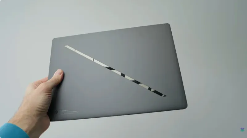 Laptop Gaming Zephyrus G14. (Sumber: youtube.com/@MatthewMoniz)